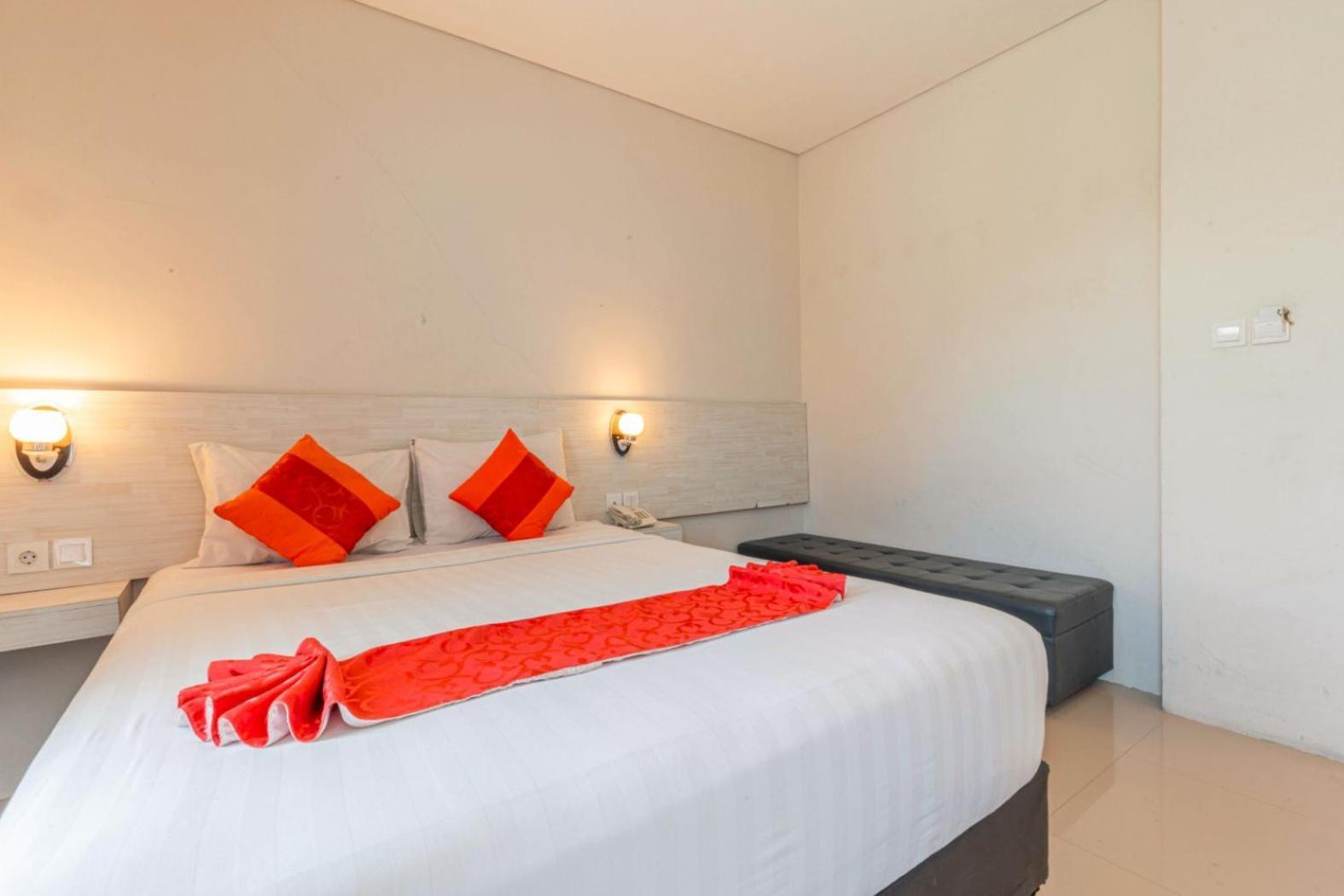 The Rinaya Canggu By Ecommerceloka Extérieur photo
